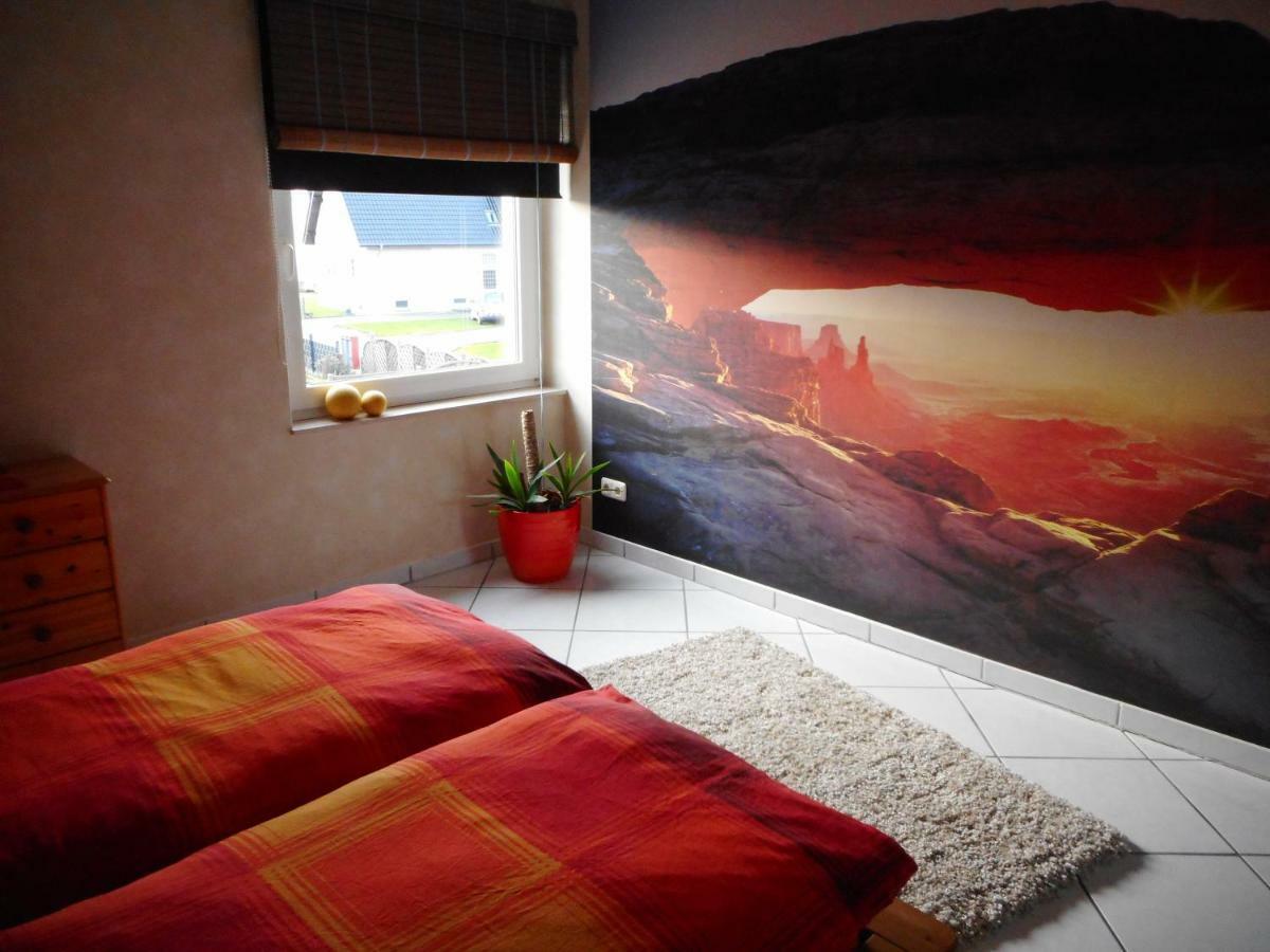 Modernes Ferienhaus Der Besonderen Art Mit Garten Lohne  Exterior photo
