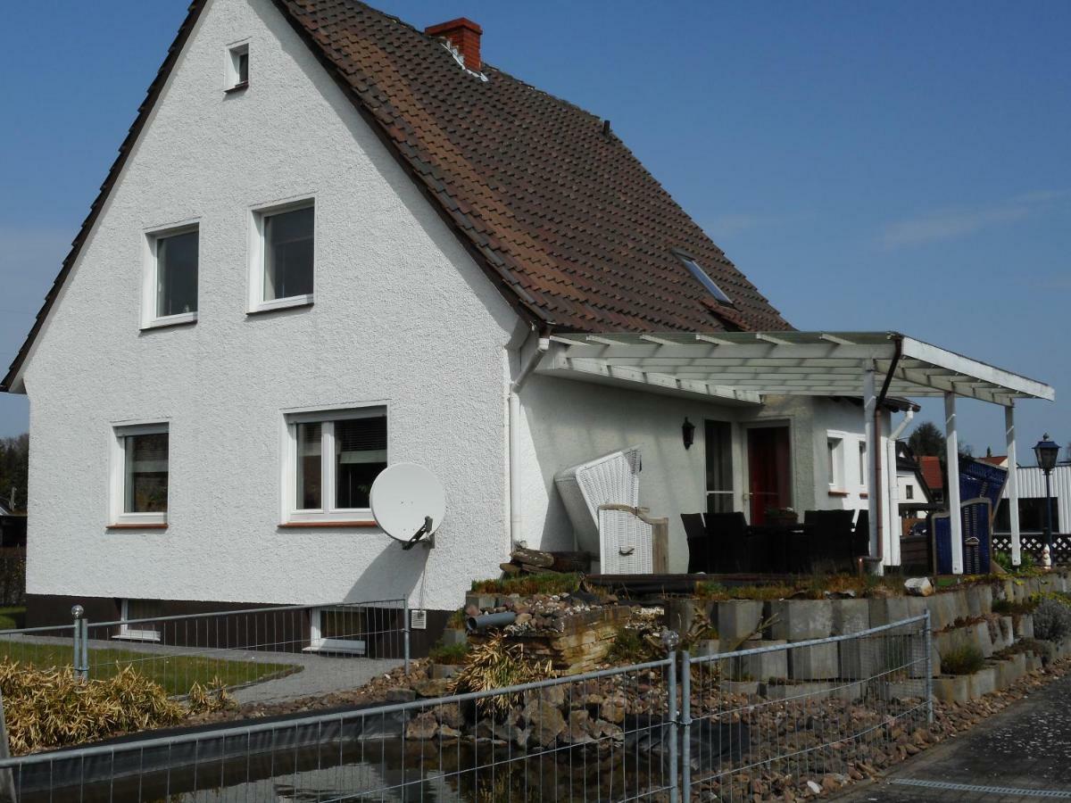 Modernes Ferienhaus Der Besonderen Art Mit Garten Lohne  Exterior photo